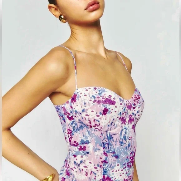 🌺🎉HP🎉🌺 NWT Reformation Kourtney Dress Morning Dew
